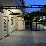 Apartments Miljanic
